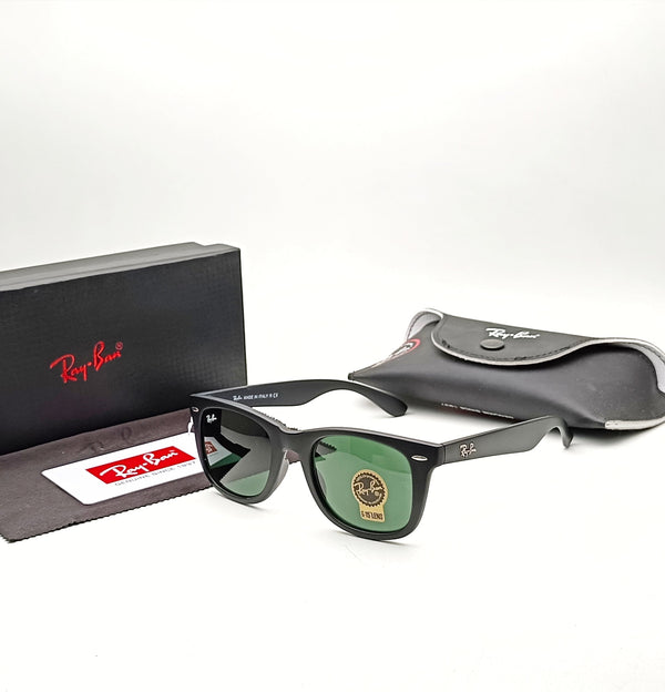 RAY-BAN Green & Black 2140 Wayfarer Square Trendy Hot Favourite Wintage Sunglass For Unisex.