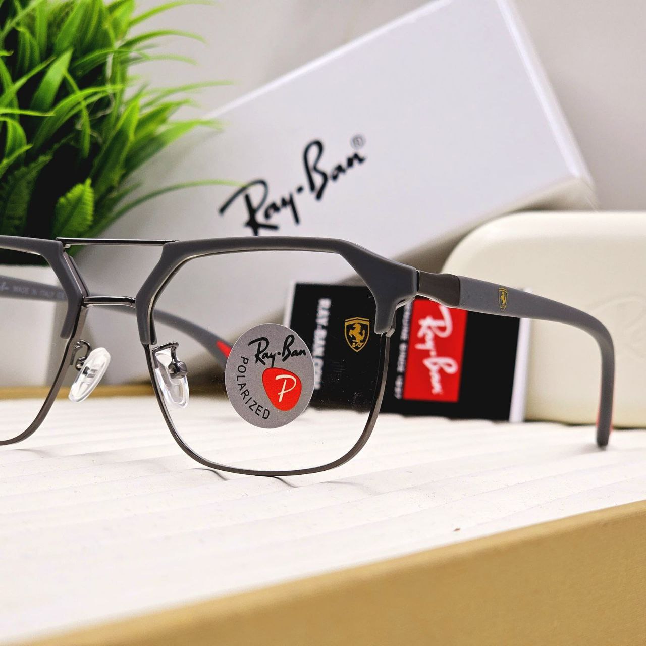 Ray Ban Grey Clear Sunglass For Daily Causal Evergreen UV Protected For Unisex