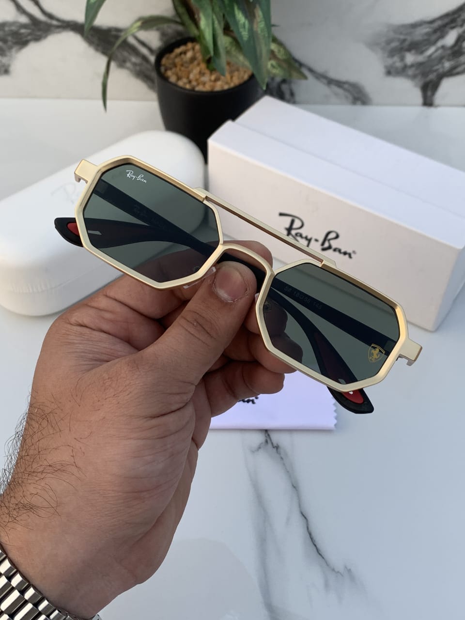 Ray Ban Fancy Sunglass For Daily Causal Evergreen UV Protected For Unisex